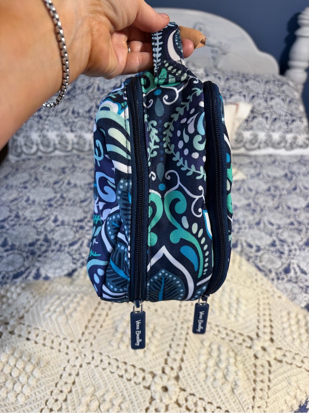 Vera Bradley Navy, Teal & Aqua Paisley cosmetic organizer - GUC- bundle - Picture 2 of 7